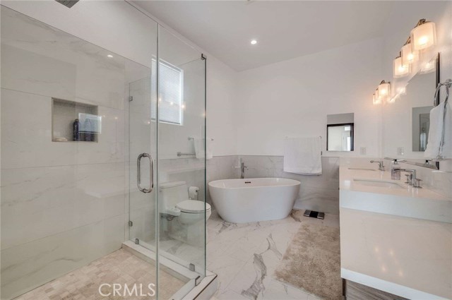 11837 Rideout Way, Whittier CA: https://media.crmls.org/medias/dfe90a16-185b-4a20-bdb5-30f1a03e750f.jpg