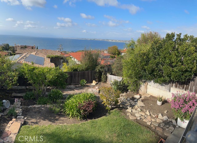 557 Via Almar, Palos Verdes Estates CA: https://media.crmls.org/medias/dfe96c73-eaff-403b-bd95-ffa420bbc906.jpg
