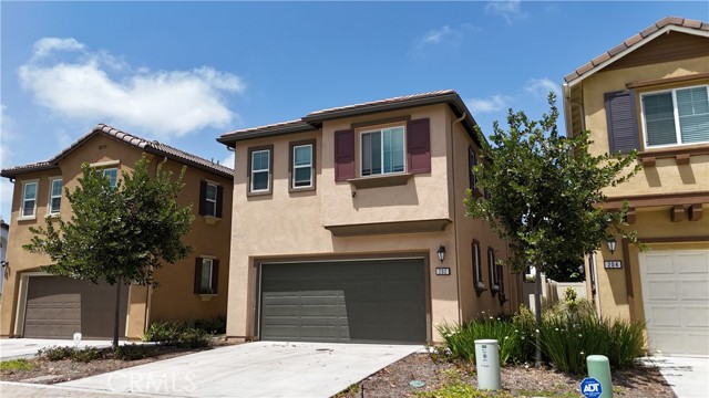 202 Bay Laurel Court, Vista CA: https://media.crmls.org/medias/dfea5d2d-01f5-4800-ba69-a83cd7f7ae91.jpg