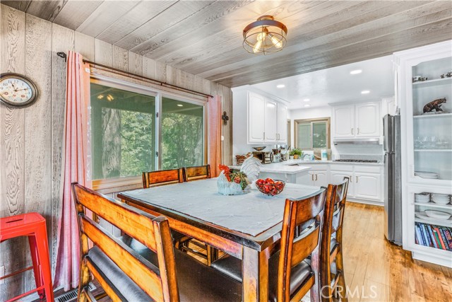 27945 Lakes Edge, Lake Arrowhead, CA 92352