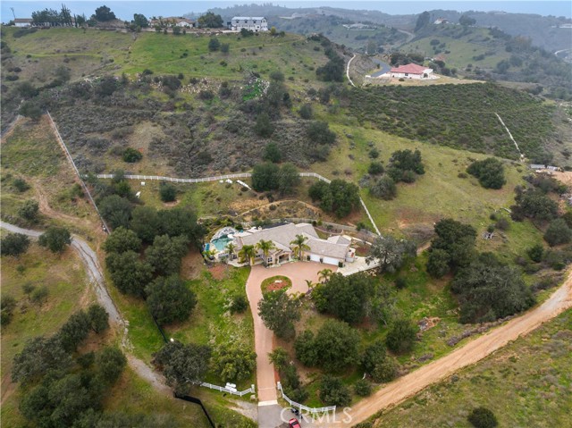 26677 Avenida Del Oro, Temecula CA: https://media.crmls.org/medias/dfeb1045-6b82-4d62-ba5d-f73c40d7dc17.jpg