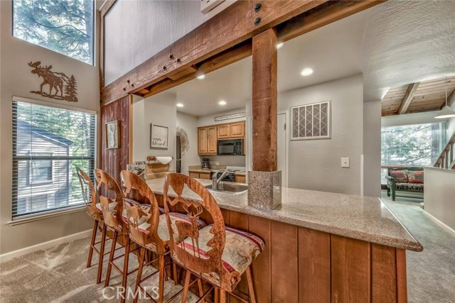 Detail Gallery Image 12 of 26 For 3535 Lake Tahoe Blvd #410,  South Lake Tahoe,  CA 96150 - 3 Beds | 2 Baths