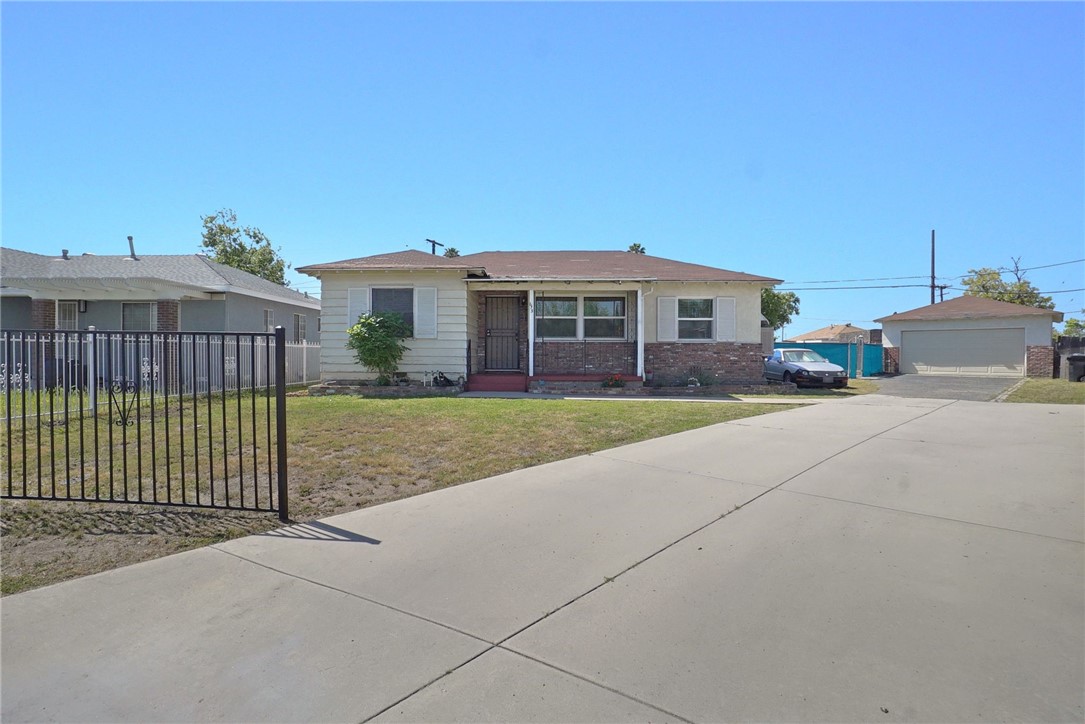 675 W Grove St, Rialto, CA 92376