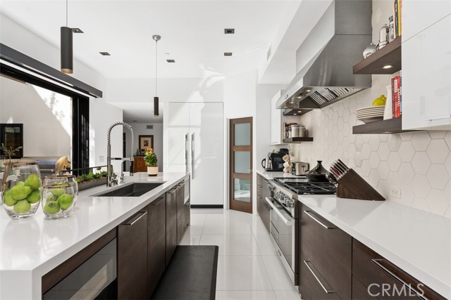 Detail Gallery Image 14 of 50 For 605 Marigold Ave, Corona Del Mar,  CA 92625 - 4 Beds | 5 Baths