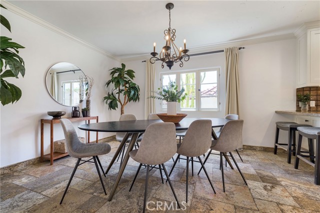 516 E Stocker Street, Glendale CA: https://media.crmls.org/medias/dfed3dda-54c0-4dee-b314-6a6b424c2808.jpg