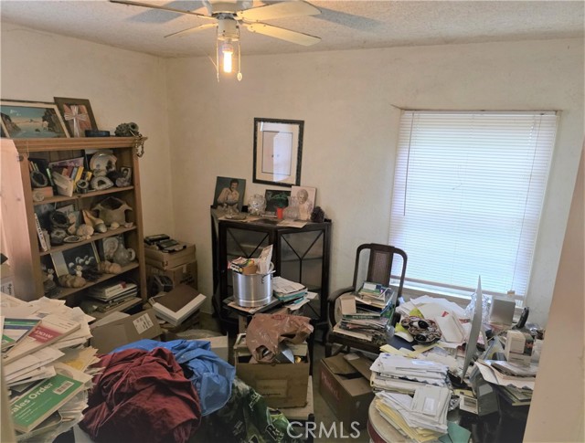 14153 Tiara Street, Van Nuys CA: https://media.crmls.org/medias/dfedf8d6-f190-4c5f-9467-91ecaf15522e.jpg