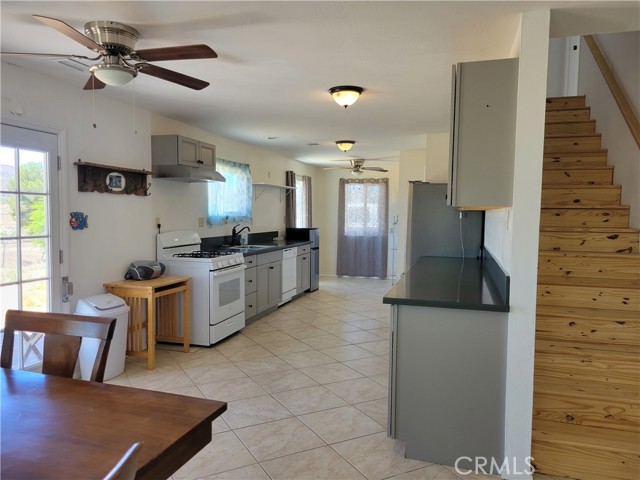 59120 Coyote Canyon Road, Anza CA: https://media.crmls.org/medias/dfee0922-50b9-4960-8807-1f51c355d040.jpg