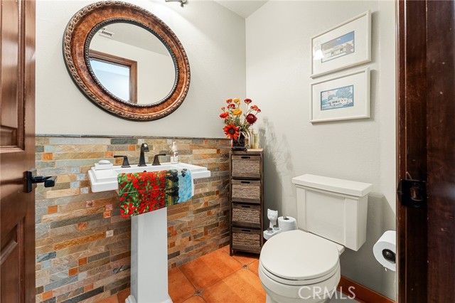 1632 Country Club Drive, Redlands CA: https://media.crmls.org/medias/dfee2a45-a1d4-41e4-a1dd-fd55d51a169d.jpg