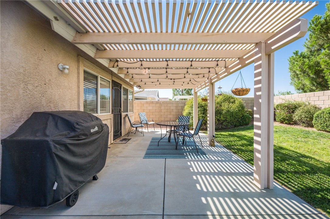 Detail Gallery Image 30 of 32 For 4133 De Anza Dr, Palmdale,  CA 93551 - 4 Beds | 2 Baths