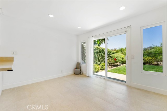 30052 Happy Sparrow Lane, Laguna Niguel CA: https://media.crmls.org/medias/dfefbfeb-e679-47d4-89f2-c8ab6b03bf97.jpg
