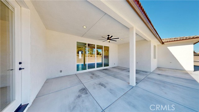 Detail Gallery Image 11 of 68 For 14285 Riverside Dr, Apple Valley,  CA 92307 - 4 Beds | 2/1 Baths