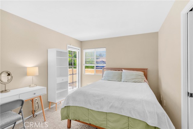 40025 White Leaf Ln., Murrieta CA: https://media.crmls.org/medias/dff065ab-088a-4ece-a03d-0b01c9ff0708.jpg
