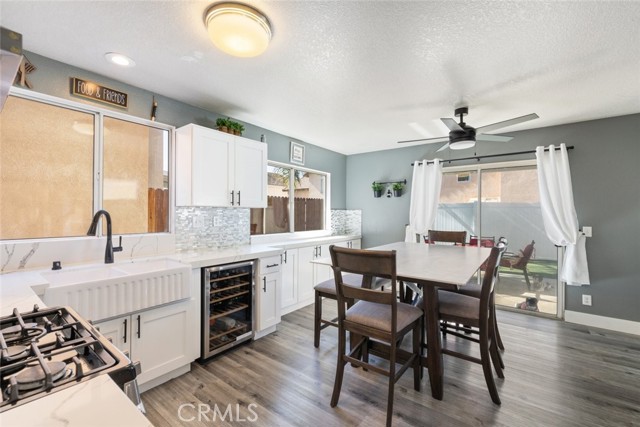 Detail Gallery Image 19 of 41 For 844 Pathfinder, Corona,  CA 92878 - 3 Beds | 2/1 Baths