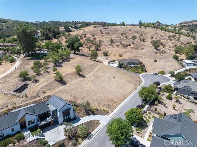 Detail Gallery Image 12 of 16 For 308 Maplewood Ct, Paso Robles,  CA 93446 - – Beds | – Baths