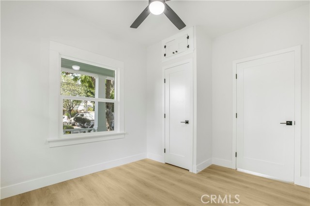 1270 W 19th Street, Long Beach CA: https://media.crmls.org/medias/dff1babf-5264-4b82-a310-2a8ca032957a.jpg