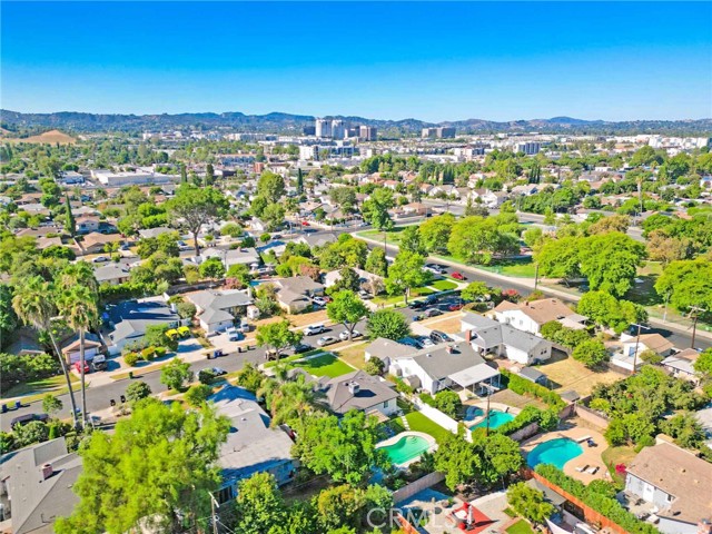 Detail Gallery Image 7 of 38 For 20807 Vose St, Winnetka,  CA 91306 - 3 Beds | 2/1 Baths