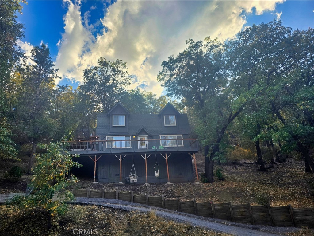 1225 S Minton