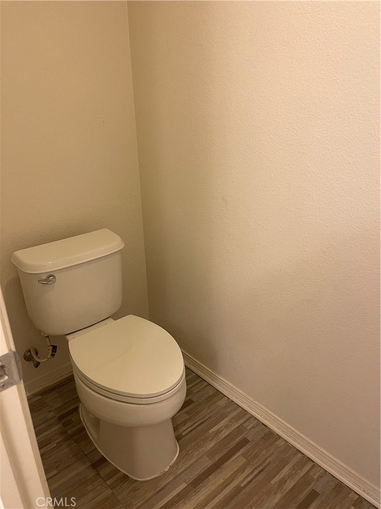 https://media.crmls.org/medias/dff34df9-883e-42b9-b2cd-42fb6ba1e0d1.jpg?preset=X-Large