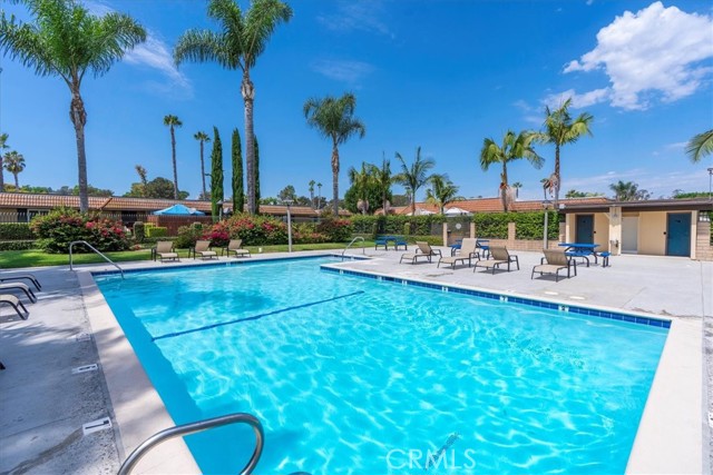 23401 Via San Miguel, Aliso Viejo CA: https://media.crmls.org/medias/dff34fae-9d35-4c96-b6b9-8e185ec0879a.jpg