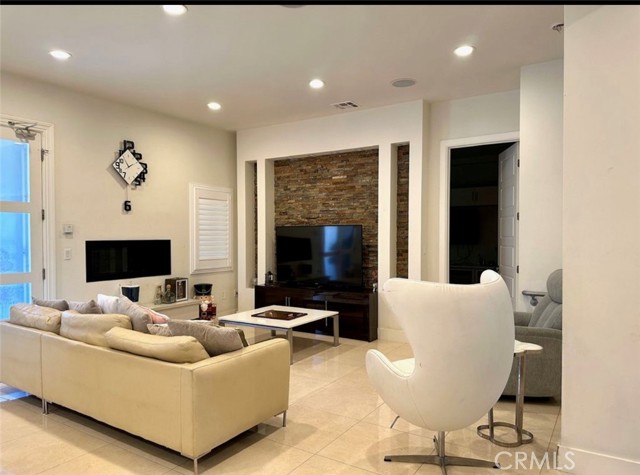 Detail Gallery Image 71 of 73 For 646 S Courson Dr, Anaheim,  CA 92804 - 6 Beds | 5 Baths