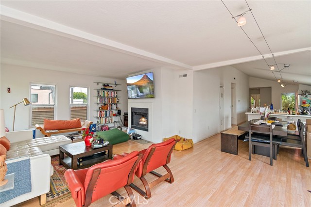 Detail Gallery Image 34 of 41 For 241 Horizon Ave, Venice,  CA 90291 - – Beds | – Baths