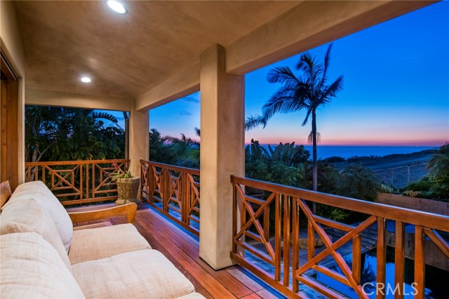 Detail Gallery Image 12 of 30 For 125 Irvine Cove Ct, Laguna Beach,  CA 92651 - 6 Beds | 6/1 Baths