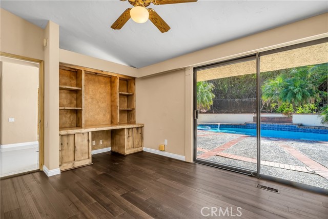 1808 Via Coronel, Palos Verdes Estates CA: https://media.crmls.org/medias/dff5dcdd-69e9-415e-987f-1ec2a6c9a35d.jpg