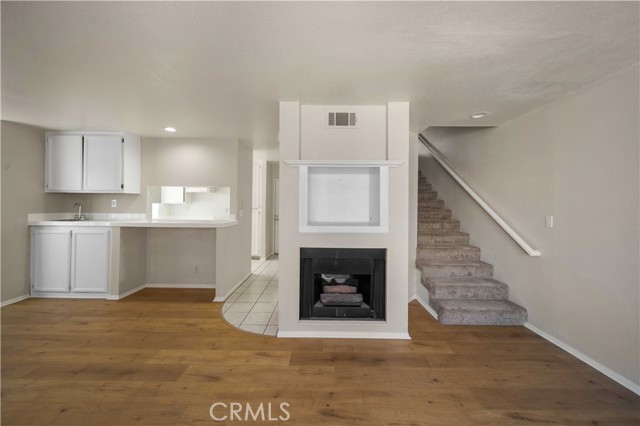 43441 30TH W Street, Lancaster CA: https://media.crmls.org/medias/dff5f087-dea2-4f6a-a21c-12981b8e9440.jpg