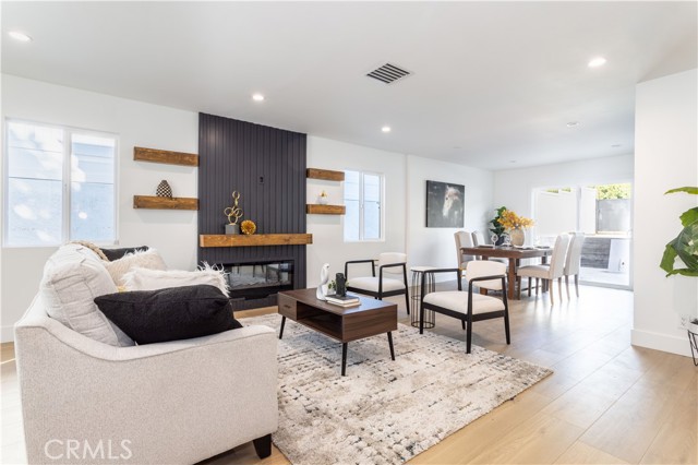 Detail Gallery Image 7 of 50 For 16235 Plummer, North Hills,  CA 91343 - 7 Beds | 5 Baths