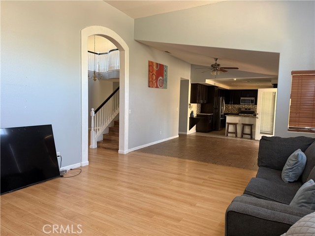 Detail Gallery Image 14 of 27 For 30456 Avenida Caylee, Homeland,  CA 92548 - 4 Beds | 3 Baths