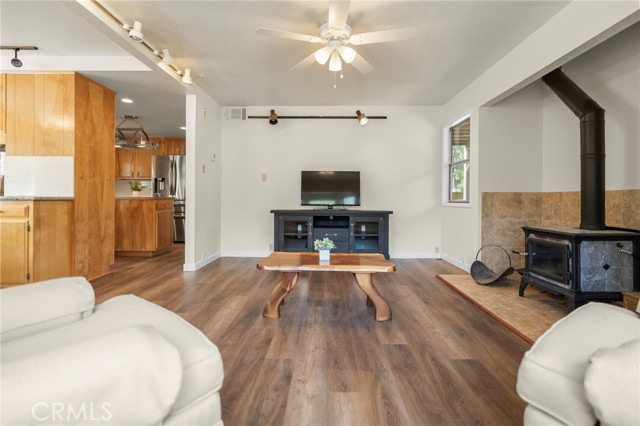 Detail Gallery Image 7 of 70 For 2205 Cypress Way, –,  CA 93222 - 2 Beds | 2 Baths