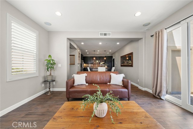 Detail Gallery Image 10 of 43 For 2999 E Walking Beam Pl, Brea,  CA 92821 - 3 Beds | 2/1 Baths
