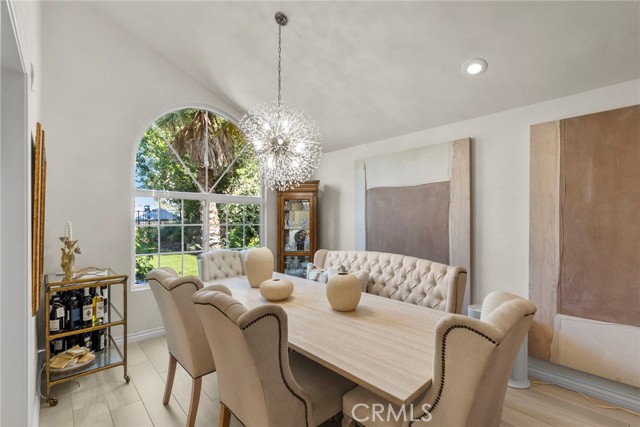 Image 6 of 44 For 7282 Woodvale Court