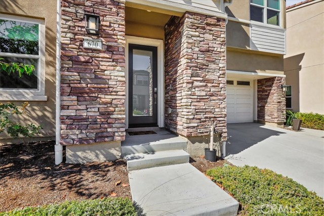 670 Athos, Lake Forest CA: https://media.crmls.org/medias/dff891c4-d608-40b4-94e6-3eb7cb0f41b8.jpg