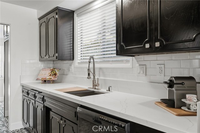 Detail Gallery Image 16 of 56 For 3430 N El Dorado, Long Beach,  CA 90808 - 4 Beds | 2 Baths