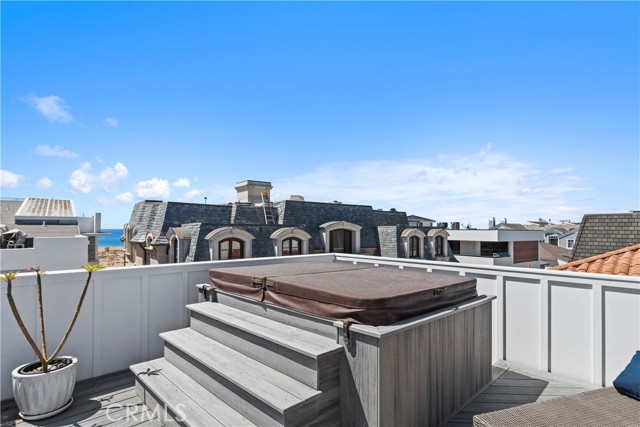2149 E Ocean Boulevard, Newport Beach CA: https://media.crmls.org/medias/dff95fa6-3e5a-41ad-898a-8422f82ddfd3.jpg