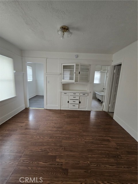 Detail Gallery Image 7 of 24 For 310 W Walnut, Santa Ana,  CA 92701 - 1 Beds | 1 Baths