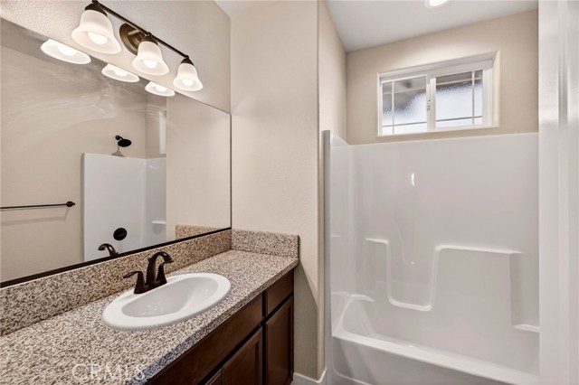 836 Regnier Lane, Paradise CA: https://media.crmls.org/medias/dff99387-ad9f-4e4a-8ef3-d174024f1016.jpg