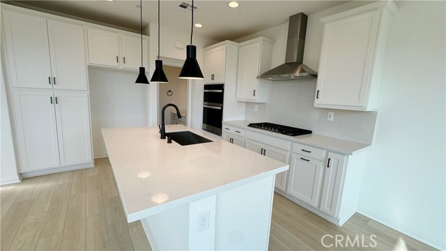 751 Cornelia Way, Rancho Mission Viejo CA: https://media.crmls.org/medias/dff9c3a4-507e-44f5-83f0-20410d441a28.jpg