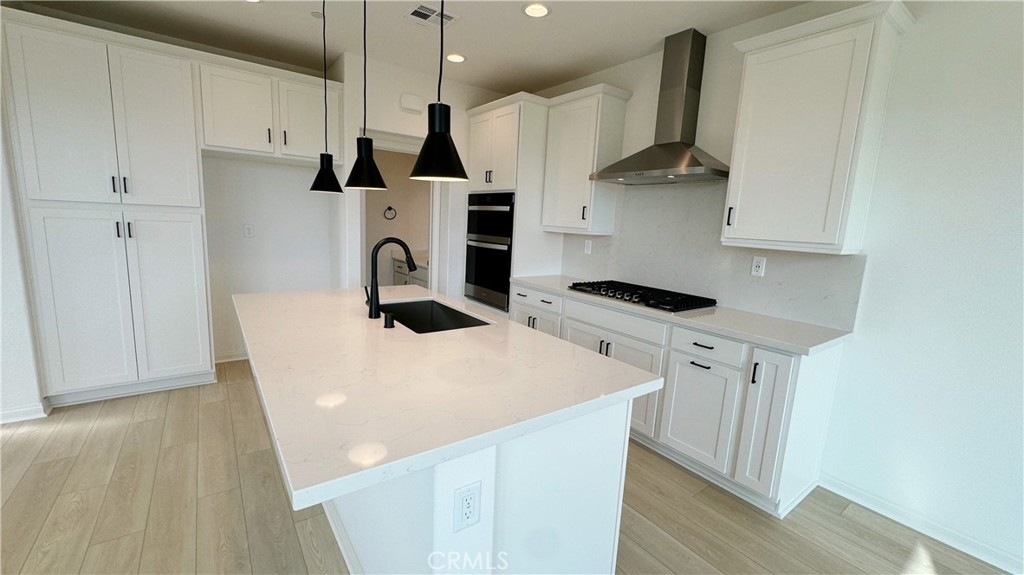 MLS #OC25206678 image #4