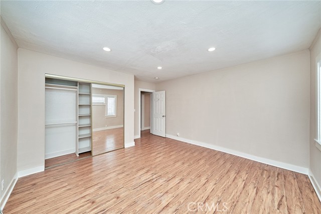 Detail Gallery Image 7 of 23 For 1329 W 37th Dr, Los Angeles,  CA 90007 - 4 Beds | 2 Baths
