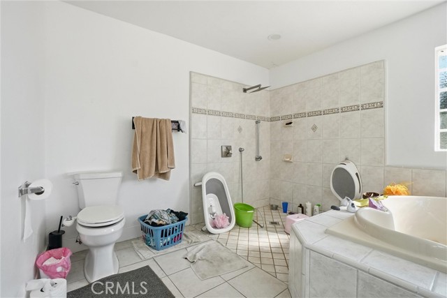 Image 10 of 15 For 11355 Desmond Street