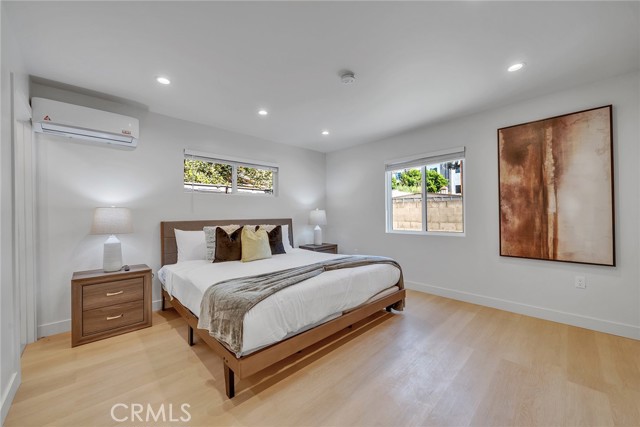 Detail Gallery Image 12 of 22 For 15335 Lemay St, Van Nuys,  CA 91406 - 2 Beds | 2 Baths
