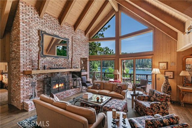 Detail Gallery Image 32 of 62 For 27423 North Bay Rd, Lake Arrowhead,  CA 92352 - 6 Beds | 6/1 Baths