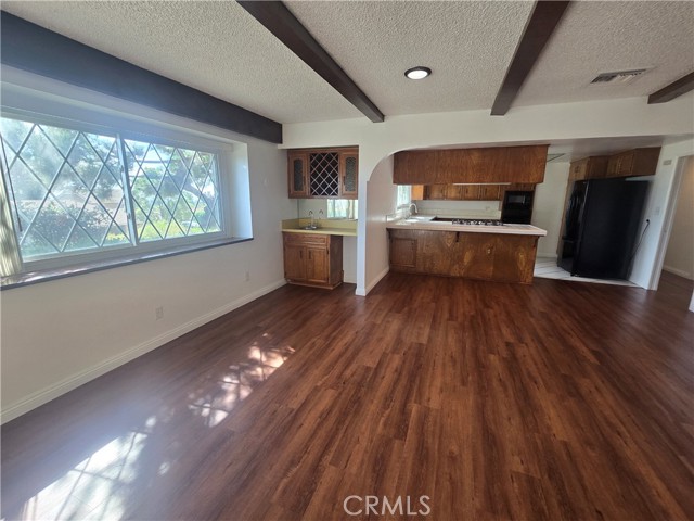 Detail Gallery Image 9 of 40 For 9388 Valley View, Rancho Cucamonga,  CA 91737 - 4 Beds | 2/1 Baths