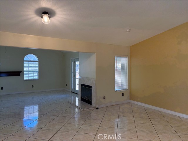 Detail Gallery Image 22 of 52 For 3834 N Silver Tree Ct, Rialto,  CA 92377 - 4 Beds | 2 Baths