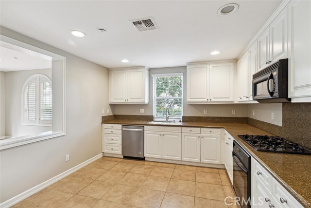 Detail Gallery Image 12 of 34 For 207 Calle Campanero, San Clemente,  CA 92673 - 3 Beds | 2/1 Baths