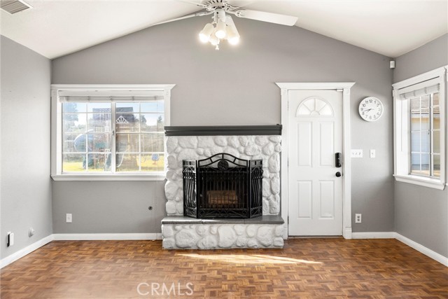 Detail Gallery Image 25 of 67 For 21725 Pinewood, Perris,  CA 92570 - 4 Beds | 3 Baths