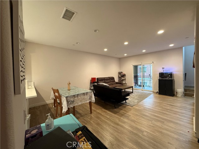 Detail Gallery Image 22 of 29 For 12762 Torch St #C,  Baldwin Park,  CA 91706 - 3 Beds | 4 Baths