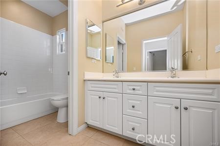 https://media.crmls.org/medias/dffd74de-612e-45c5-a738-8983d27a6149.jpg?preset=X-Large